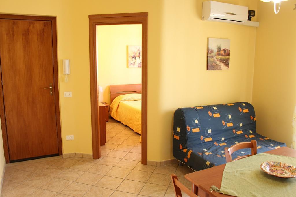 Rosy'S Apartments Trappeto  Dış mekan fotoğraf