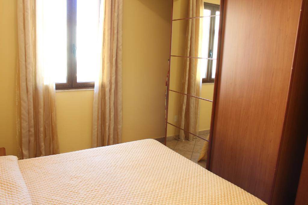 Rosy'S Apartments Trappeto  Dış mekan fotoğraf