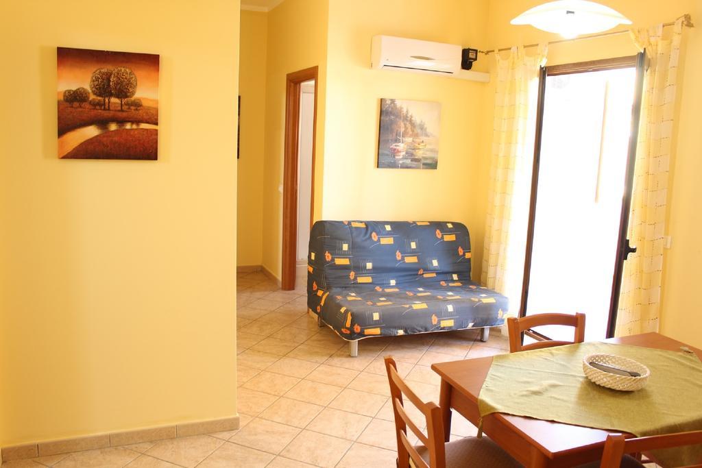 Rosy'S Apartments Trappeto  Dış mekan fotoğraf