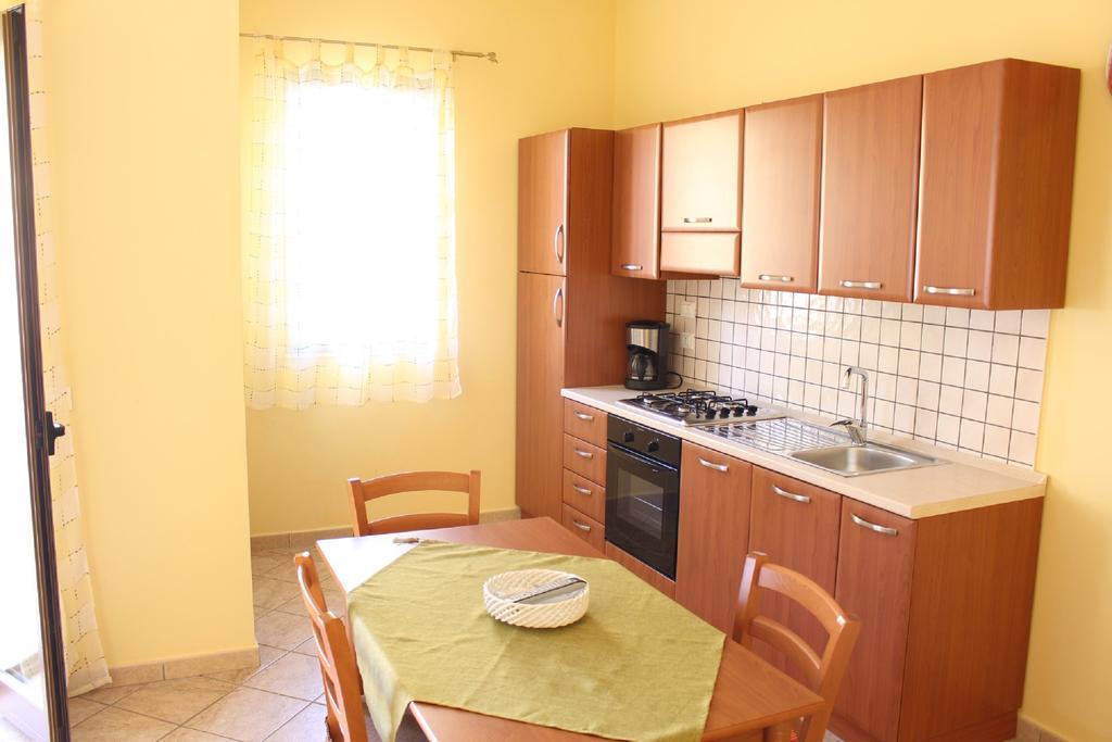 Rosy'S Apartments Trappeto  Dış mekan fotoğraf