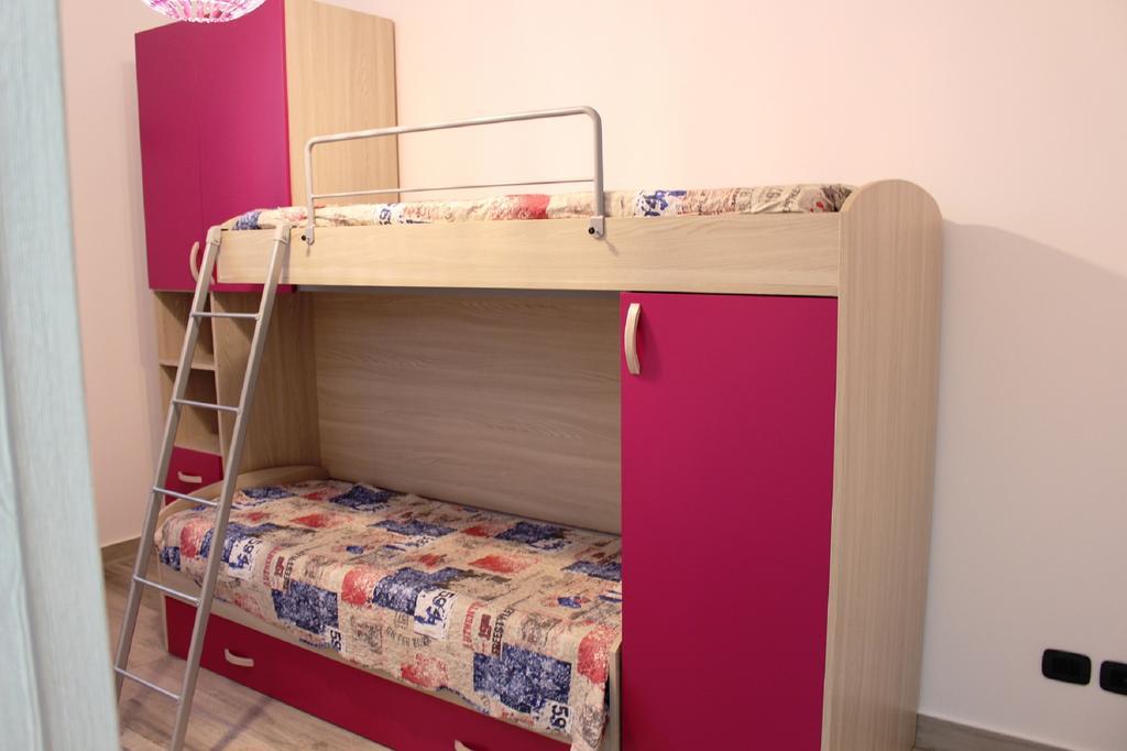 Rosy'S Apartments Trappeto  Dış mekan fotoğraf